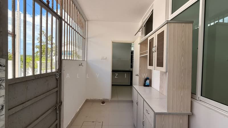 2-storey Terraced House for Sale in Taman Sri Penawar (Pengerang) - Sally Zi Wei - Kitchen - PropertyGuru.com.my