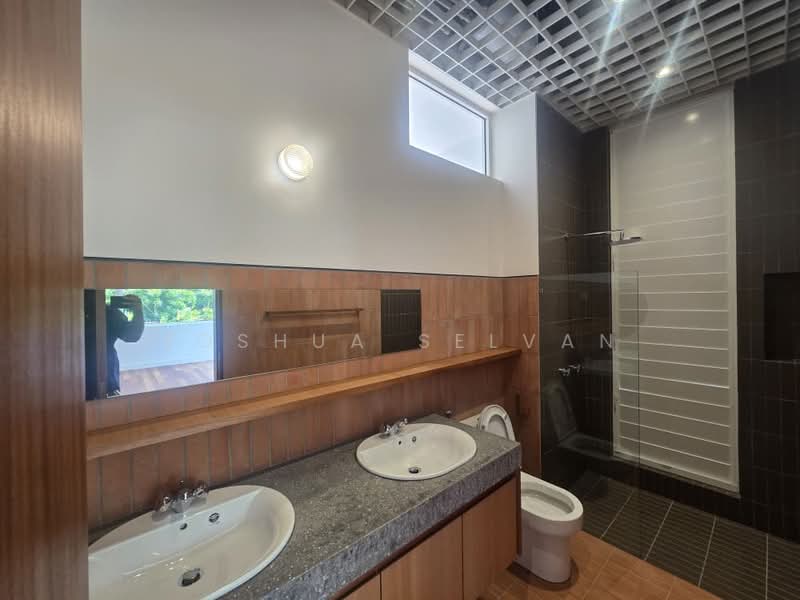 Bungalow for Sale in Bukit Damansara (Damansara Heights) - Joshua Selvan - Bathroom - PropertyGuru.com.my