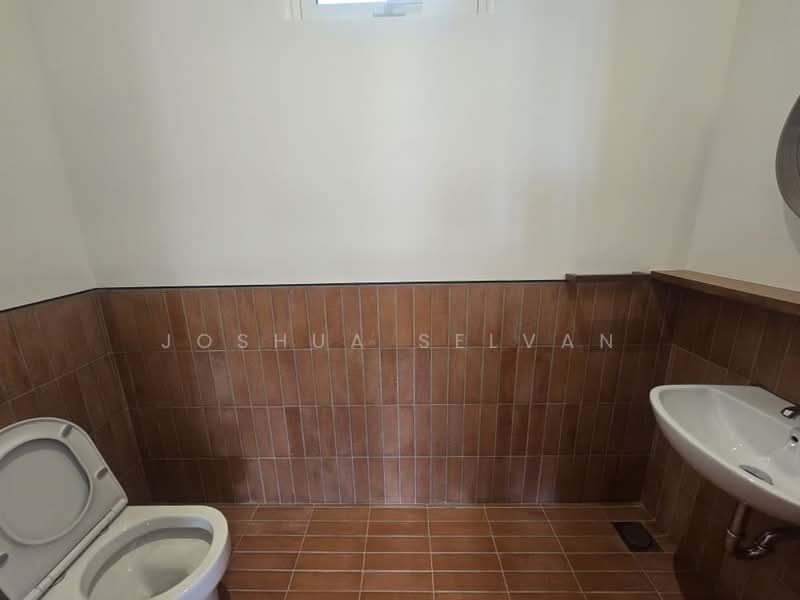 Bungalow for Sale in Bukit Damansara (Damansara Heights) - Joshua Selvan - Bathroom - PropertyGuru.com.my