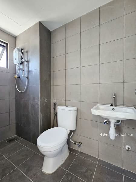 Service Residence for Rent at Residensi Bukit Tiara - KHOO . - Bathroom - PropertyGuru.com.my