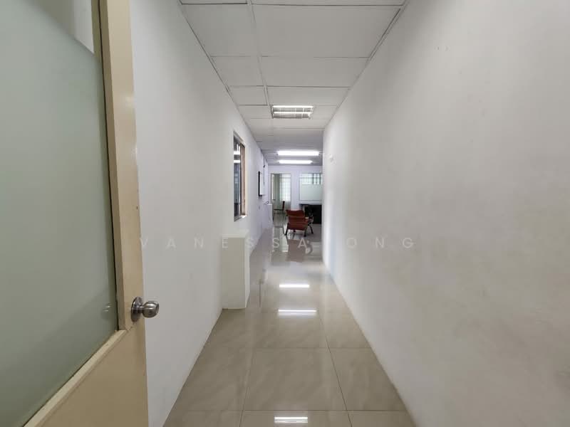 Kilang untuk Disewa di Kawasan Perindustrian Sungai Choh (Serendah) - Vanessa Ong - Corridor - PropertyGuru.com.my