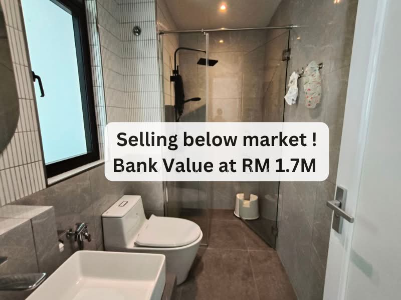 Servis Apartment untuk Dijual di Isola - Joyce Kok - Bathroom - PropertyGuru.com.my