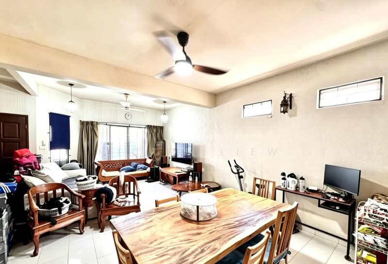 2-storey Terraced House for Sale in Seksyen 5 (Kota Damansara) - Victor Liew - Living Room - PropertyGuru.com.my