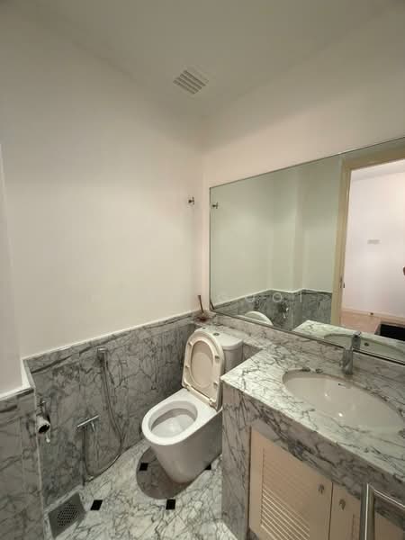 Semi-Detached House for Sale in Damansara Heights (Kuala Lumpur) - Hugo Gooi - Bathroom - PropertyGuru.com.my