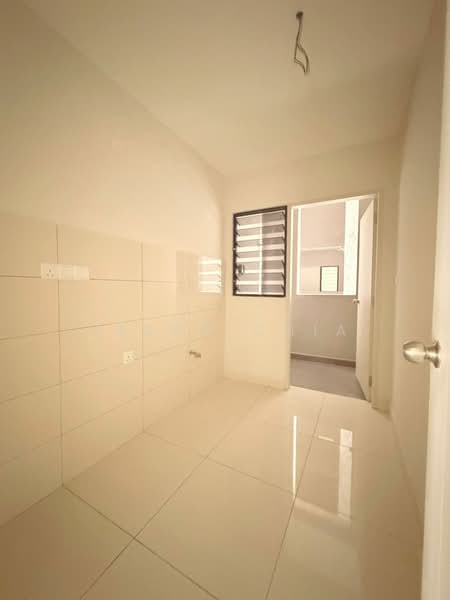 Kondominium untuk Dijual di Nestree Residence - Jeson Chia - Wet Kitchen & Yard area - PropertyGuru.com.my