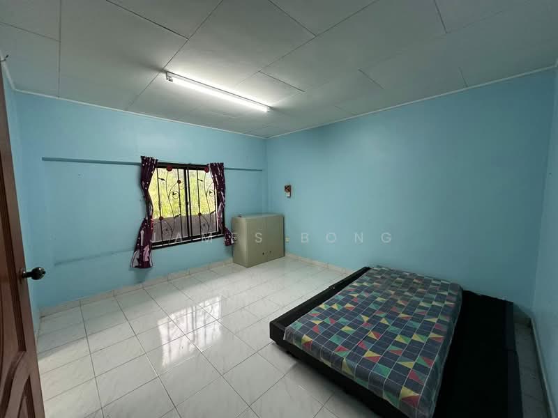 Rumah Banglo untuk Disewa di Taman Bukit Tiram (Ulu Tiram) - James Bong - Bedroom - PropertyGuru.com.my
