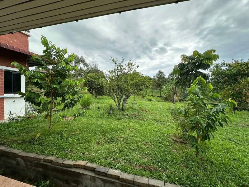 Rumah Banglo untuk Disewa di Taman Bukit Tiram (Ulu Tiram) - James Bong - Garden - PropertyGuru.com.my