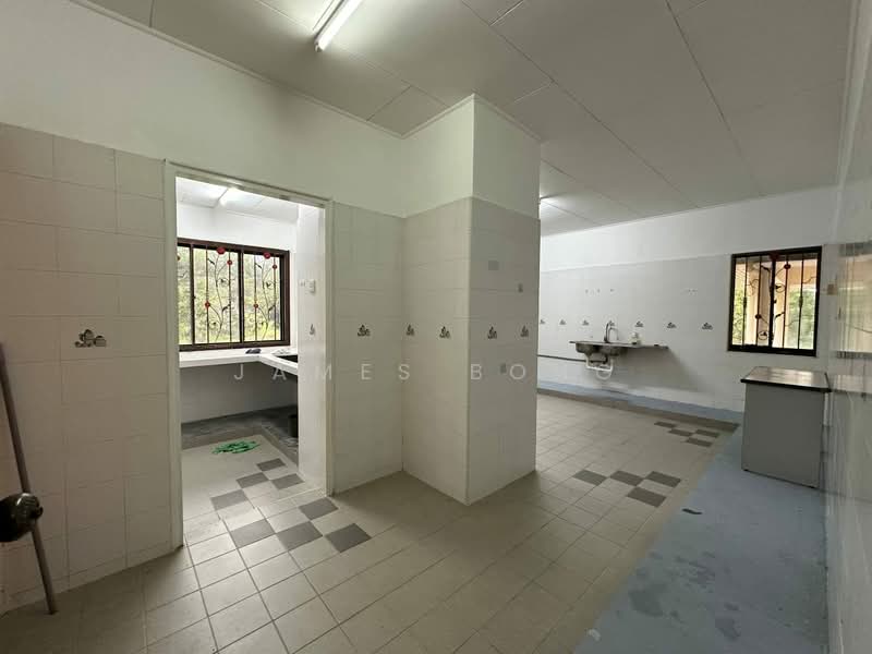 Rumah Banglo untuk Disewa di Taman Bukit Tiram (Ulu Tiram) - James Bong - Kitchen - PropertyGuru.com.my