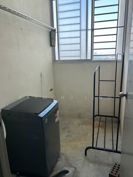 Kondominium untuk Disewa di Residensi Laguna (Sunway Belvedere) - Raymond Ling - Balcony - PropertyGuru.com.my