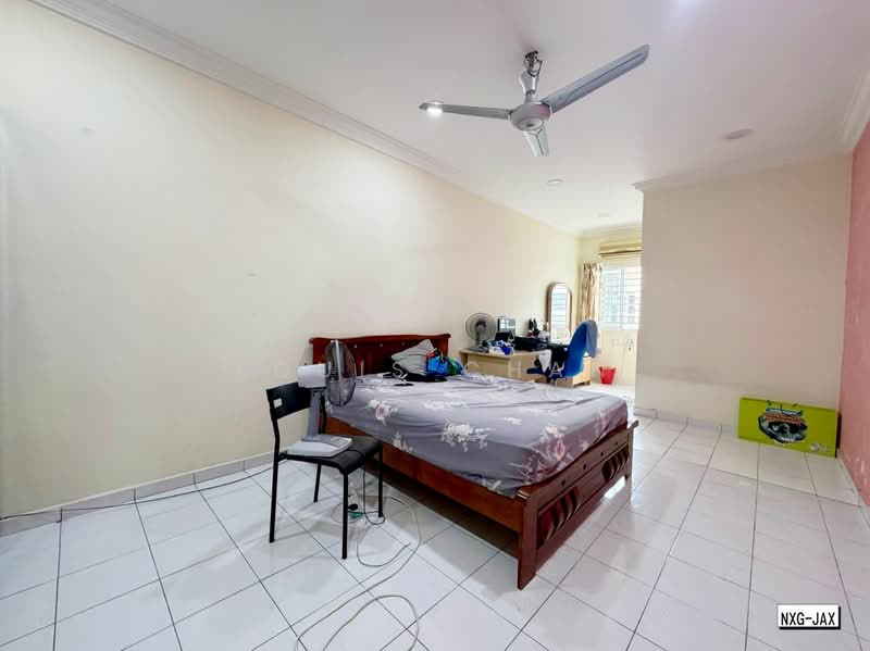2-storey Terraced House for Sale in Bandar Bukit Tinggi (Klang) - Louis Chan - Bedroom - PropertyGuru.com.my