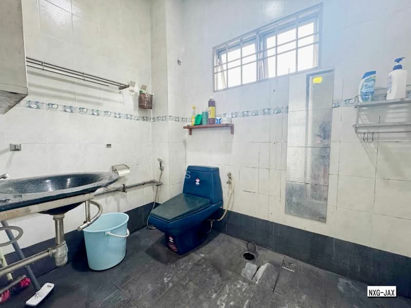 2-storey Terraced House for Sale in Bandar Bukit Tinggi (Klang) - Louis Chan - Bathroom - PropertyGuru.com.my