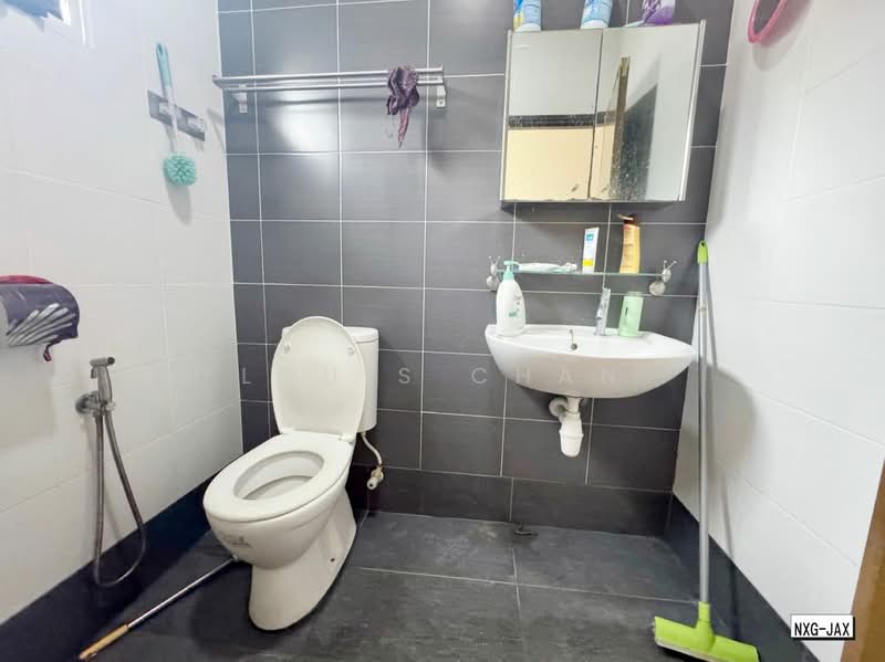 2-storey Terraced House for Sale in Bandar Bukit Tinggi (Klang) - Louis Chan - PropertyGuru.com.my