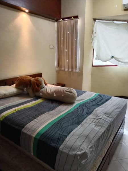 Condominium for Rent at Marina Bay Condominium - A Ee Ee - Bedroom - PropertyGuru.com.my