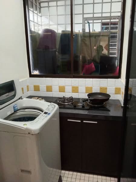 Condominium for Rent at Marina Bay Condominium - A Ee Ee - Kitchen - PropertyGuru.com.my