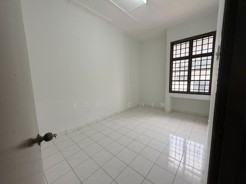 2-storey Terraced House for Sale in Taman Molek (Johor Bahru) - Joey Chin - PropertyGuru.com.my
