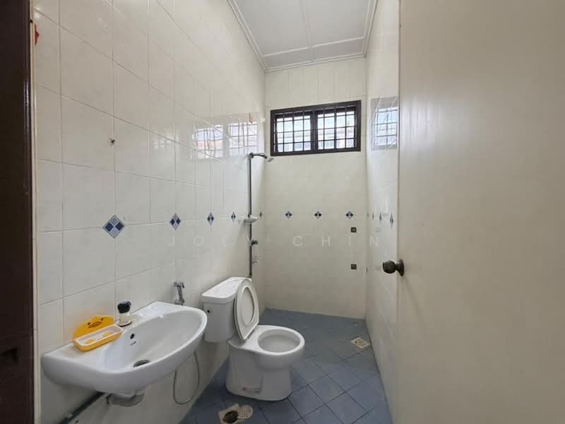 2-storey Terraced House for Sale in Taman Molek (Johor Bahru) - Joey Chin - PropertyGuru.com.my