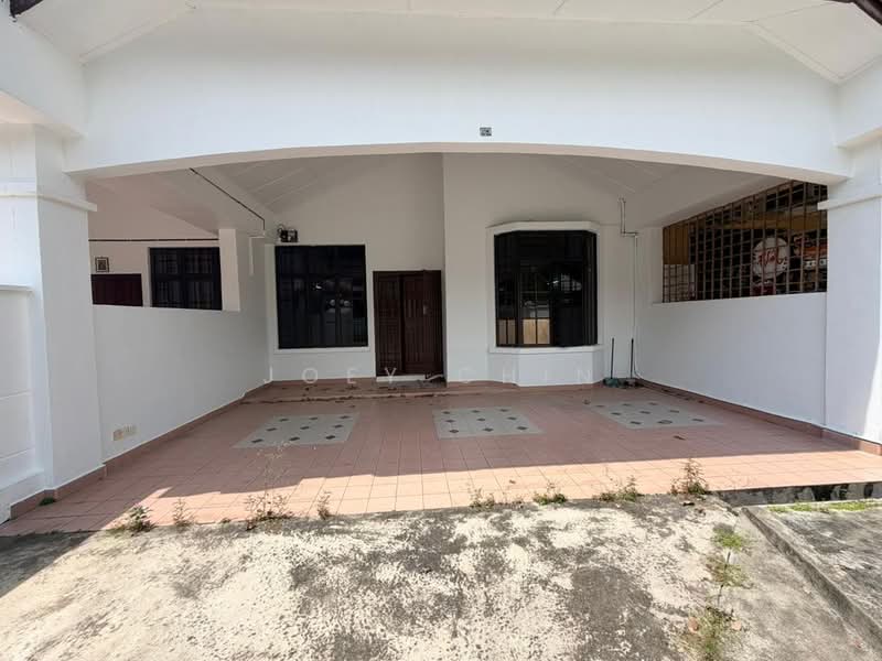 2-storey Terraced House for Sale in Taman Molek (Johor Bahru) - Joey Chin - PropertyGuru.com.my