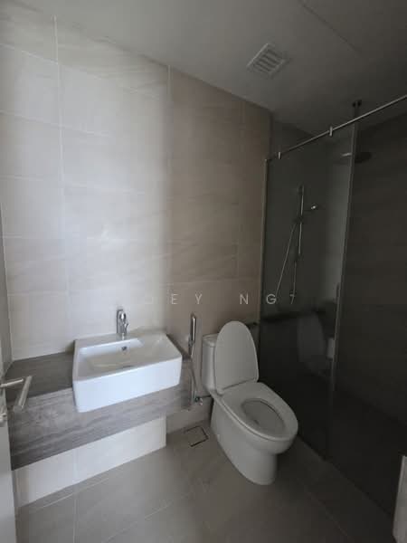 Servis Apartment untuk Dijual di Edelweiss @ Tropicana Gardens - Joey Ng - Bathroom - PropertyGuru.com.my