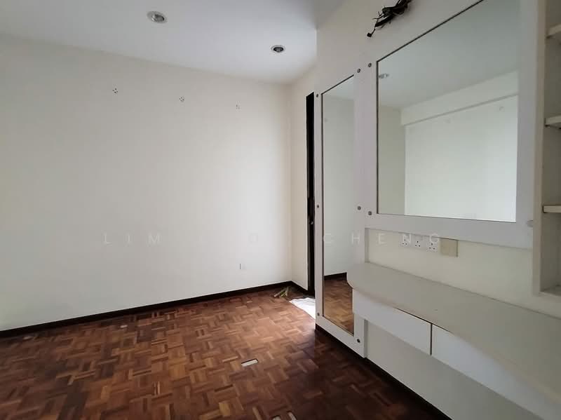 Pangsapuri untuk Dijual di Desa Bella - Lim Seok Cheng - Bedroom - PropertyGuru.com.my