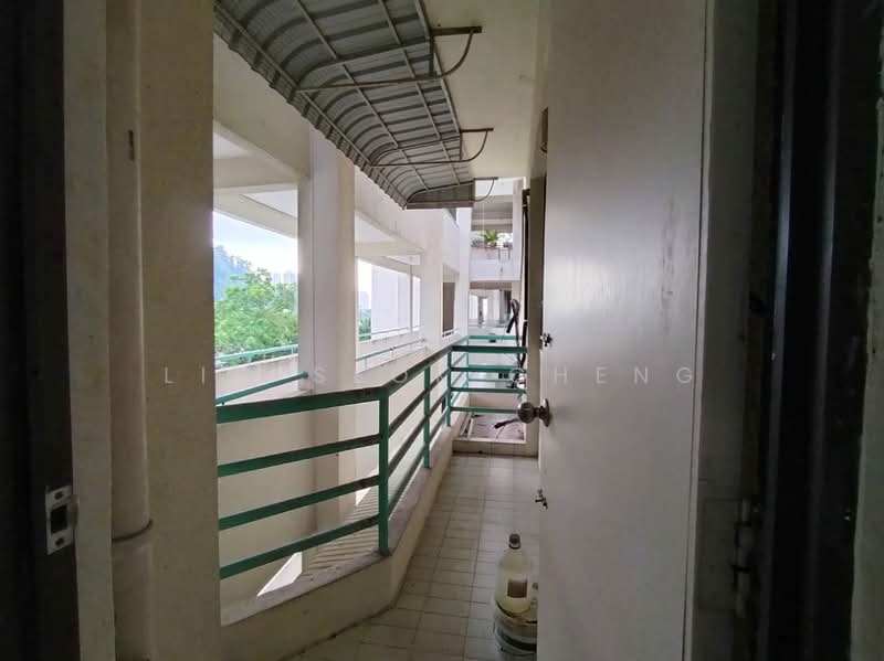 Pangsapuri untuk Dijual di Desa Bella - Lim Seok Cheng - Corridor - PropertyGuru.com.my