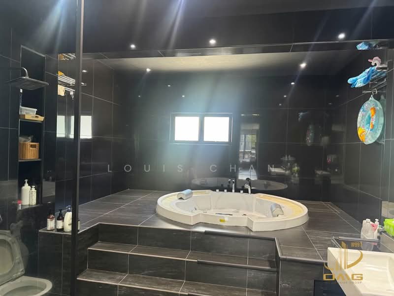 3-storey Terraced House for Sale in Ambang Botanic (Klang) - Louis Chan - Bathroom - PropertyGuru.com.my