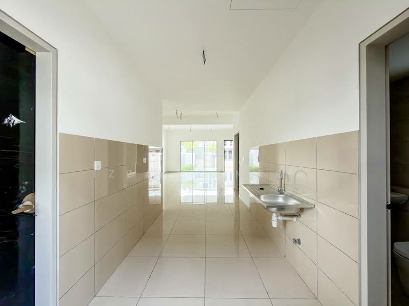 Rumah Teres 2 Tingkat untuk Dijual di Semenyih (Selangor) - Izzat Zamros - Interior - PropertyGuru.com.my