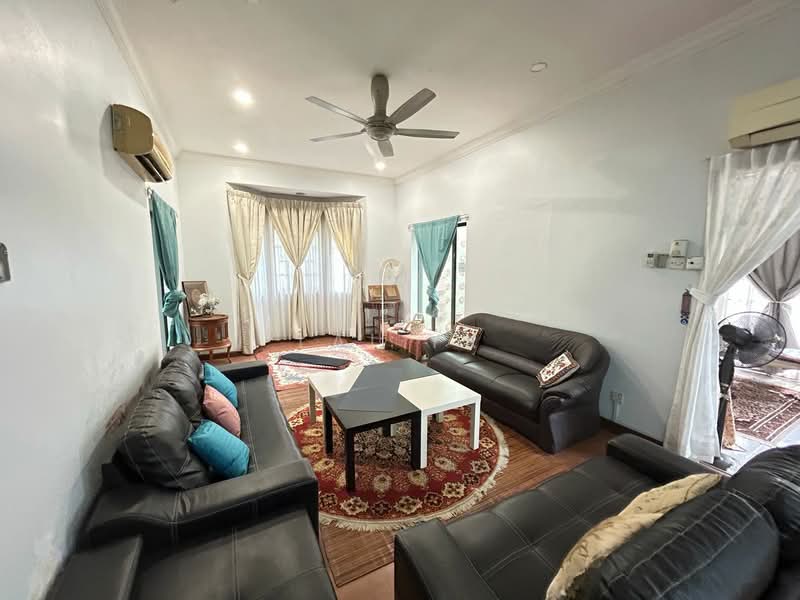 Rumah Banglo untuk Dijual di SS19 (Subang Jaya) - Lai YK - Living Room - PropertyGuru.com.my