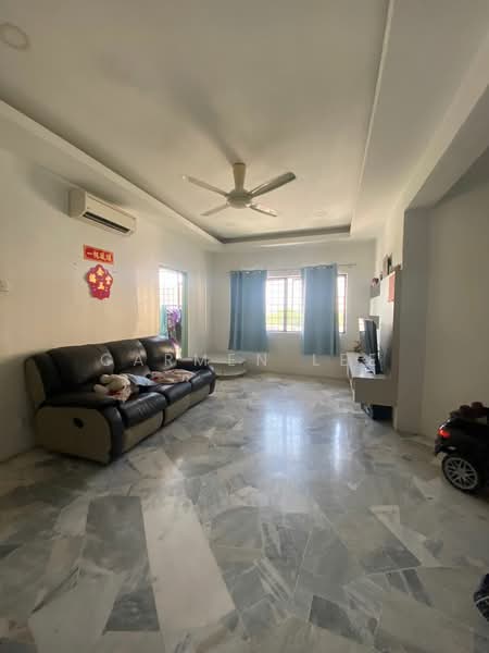 Flat for Sale at Taman Ampang Mewah - Carmen Lee - Living Room - PropertyGuru.com.my