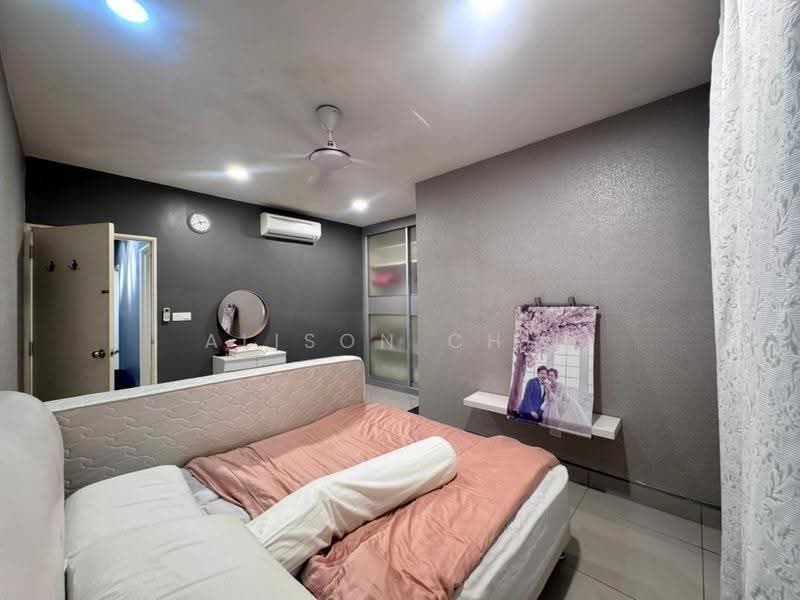 Kondominium untuk Dijual di 228 Kondominium - Alison Chiu - Bedroom - PropertyGuru.com.my