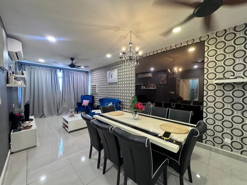 Kondominium untuk Dijual di 228 Kondominium - Alison Chiu - Living Room - PropertyGuru.com.my