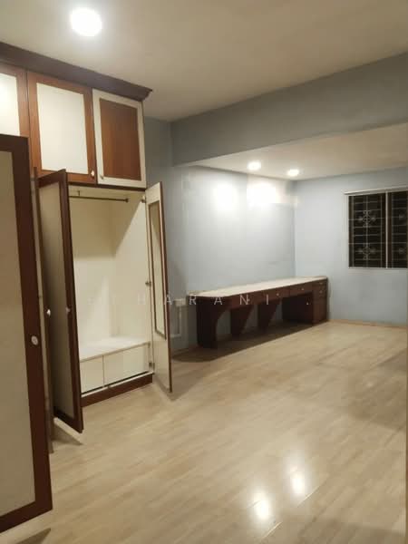 Semi-Detached House for Rent in Happy Garden (Kuchai Lama) - Esharani . - PropertyGuru.com.my
