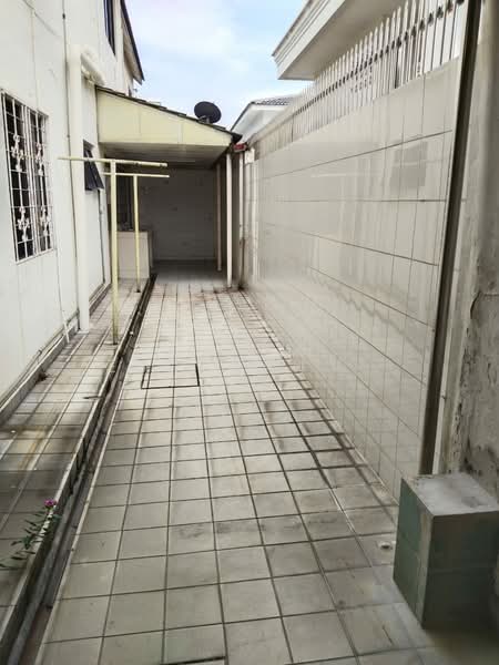 Semi-Detached House for Rent in Happy Garden (Kuchai Lama) - Esharani . - PropertyGuru.com.my