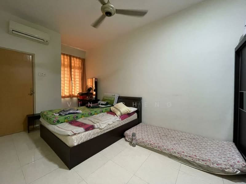 2-storey Terraced House for Rent in Taman Paya Rumput Indah (Paya Rumput) - Vinc Pheng - Bedroom - PropertyGuru.com.my