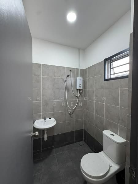 2-storey Terraced House for Rent in Iskandar Puteri (Nusajaya) (Johor) - Shieh Long Chen - Bathroom - PropertyGuru.com.my