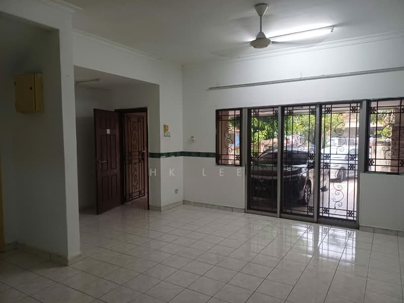Rumah Teres 2 Tingkat untuk Dijual di Taman Bukit Subang (Shah Alam) - HK Lee - PropertyGuru.com.my
