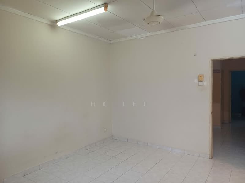 Rumah Teres 2 Tingkat untuk Dijual di Taman Bukit Subang (Shah Alam) - HK Lee - PropertyGuru.com.my