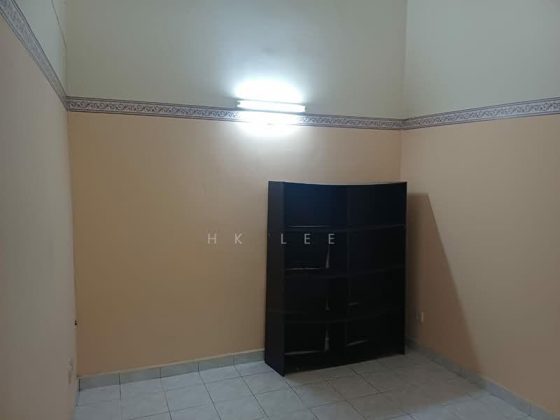 Rumah Teres 2 Tingkat untuk Dijual di Taman Bukit Subang (Shah Alam) - HK Lee - PropertyGuru.com.my