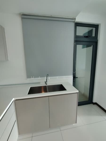 Apartment for Rent at Crescent Bay Suites (Teluk Bayu) - Max Kan - Kitchen - PropertyGuru.com.my