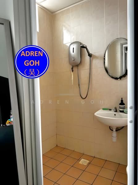 Pangsapuri untuk Dijual di Irama Villa - Adren Goh - Bathroom - PropertyGuru.com.my