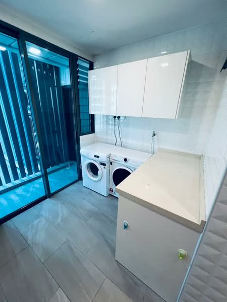 Kondominium untuk Disewa di 11 Mont Kiara @ MK11 - Jo Chen - Balcony - PropertyGuru.com.my