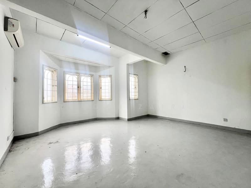 Rumah Teres 2 Tingkat untuk Dijual di Seksyen 7 (Shah Alam) - Tengku Zairi - PropertyGuru.com.my
