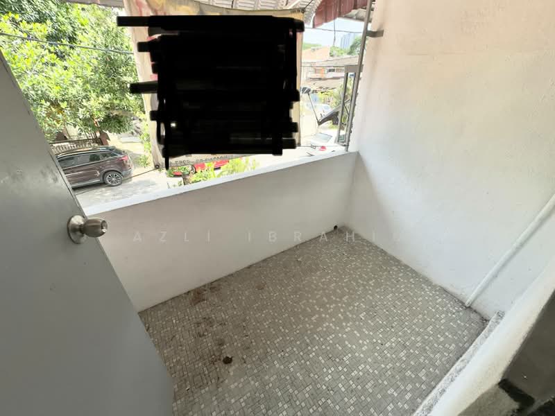 Rumah Teres 2 Tingkat untuk Dijual di Taman Sri Rampai (Wangsa Maju) - Azli Ibrahim - Balcony - PropertyGuru.com.my
