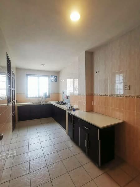 2-storey Terraced House for Sale in Bukit Indah (Iskandar Puteri (Nusajaya)) - Max Loh - Kitchen - PropertyGuru.com.my