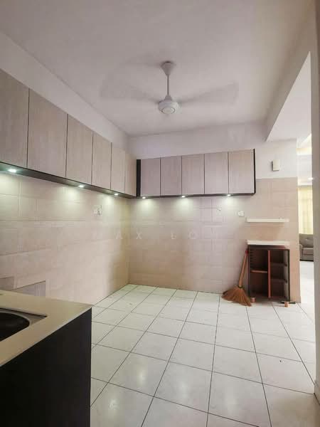 2-storey Terraced House for Sale in Bukit Indah (Iskandar Puteri (Nusajaya)) - Max Loh - Kitchen - PropertyGuru.com.my