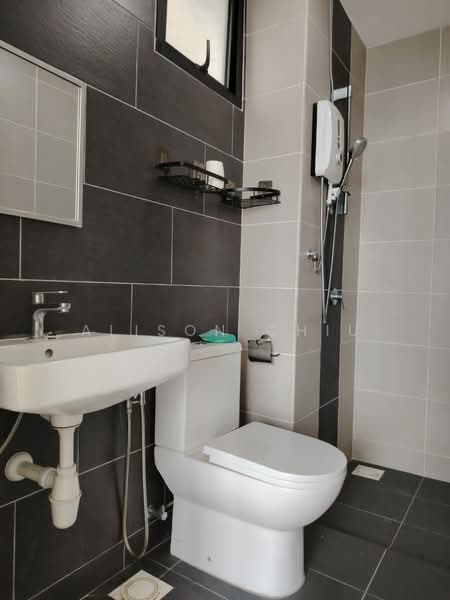 Servis Apartment untuk Disewa di Tuan Residency - Alison Chiu - Bathroom - PropertyGuru.com.my