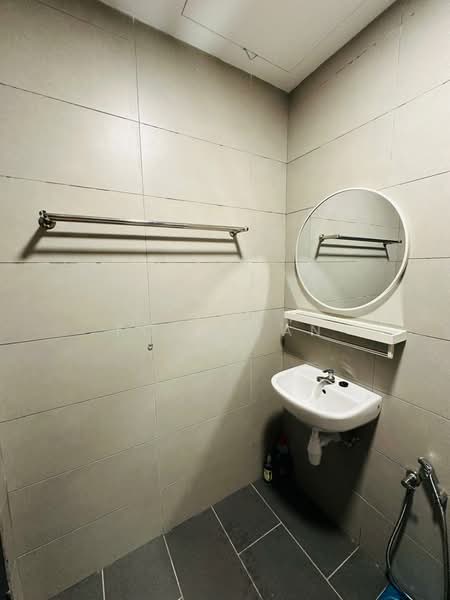 Service Residence for Rent at Imperial / Cornell Suites @ EduSentral - Fong Yan - Bathroom - PropertyGuru.com.my