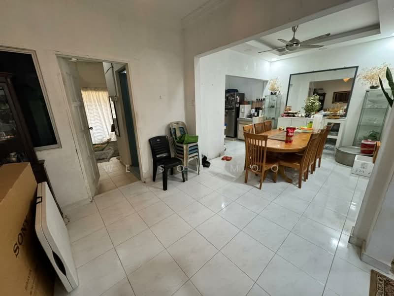 2-storey Terraced House for Sale in Kemensah Heights (Ulu Kelang) - Welson Moo - Dining Room - PropertyGuru.com.my