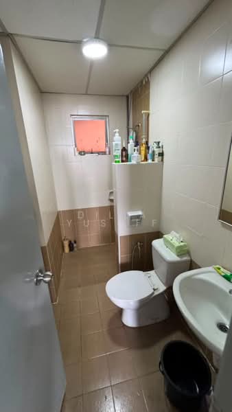 Kondominium untuk Dijual di Fortune Park (Suria Perdana) - DILLA YUSOFF - Bathroom - PropertyGuru.com.my