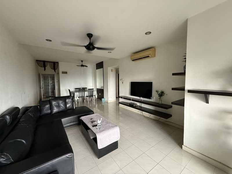 Pangsapuri untuk Dijual di Permas Ville Apartment - Ziv Chiam - Living Room - PropertyGuru.com.my