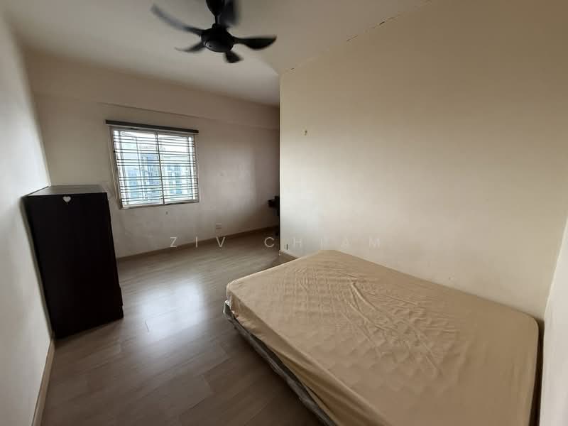Pangsapuri untuk Dijual di Permas Ville Apartment - Ziv Chiam - Bedroom - PropertyGuru.com.my